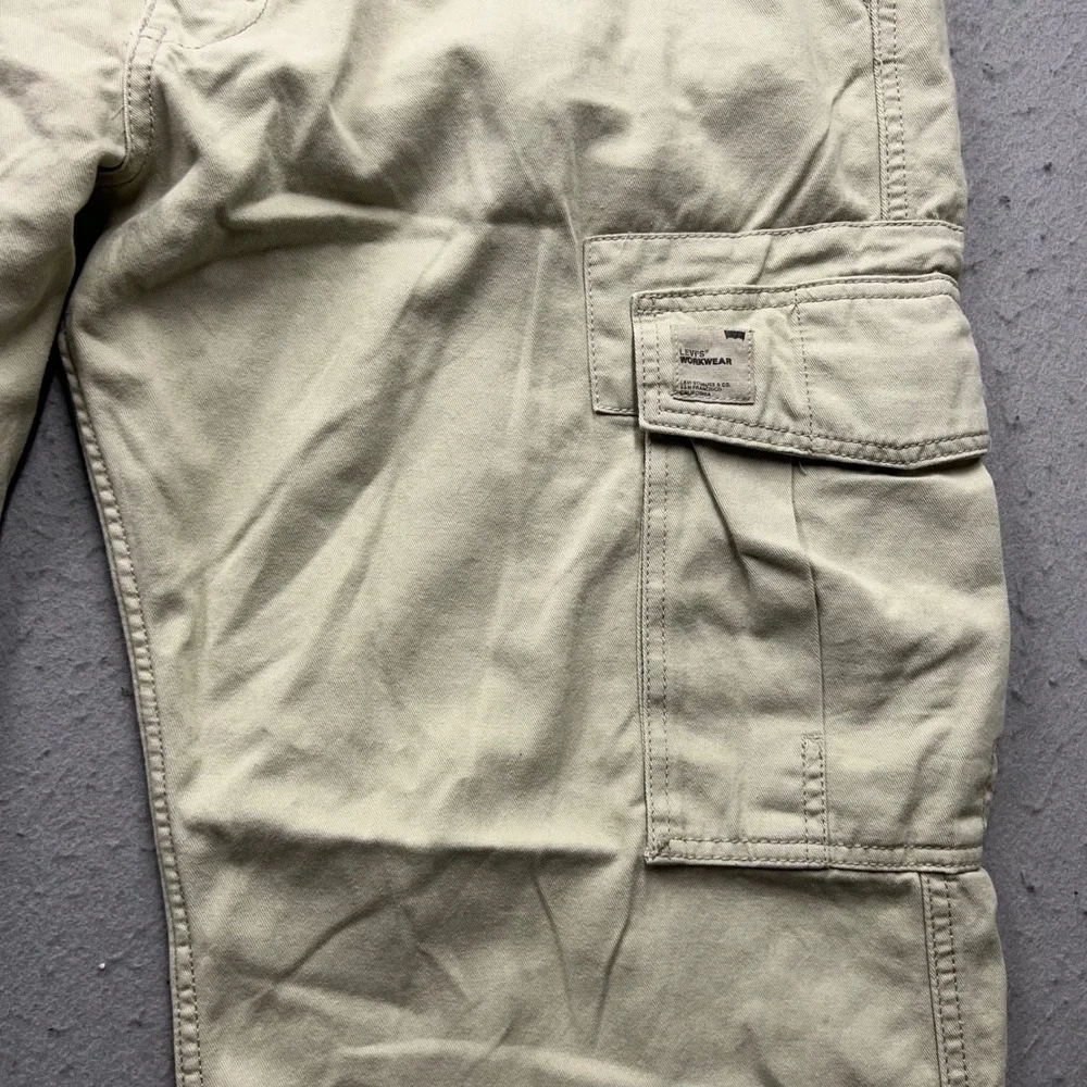 Vintage Levis Cargo Loose Straight Pants Mens 36x32 Khaki Tan Cotton Workwear